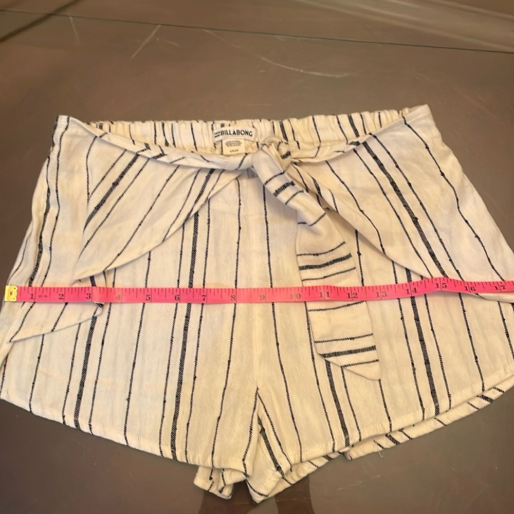 Billabong shorts